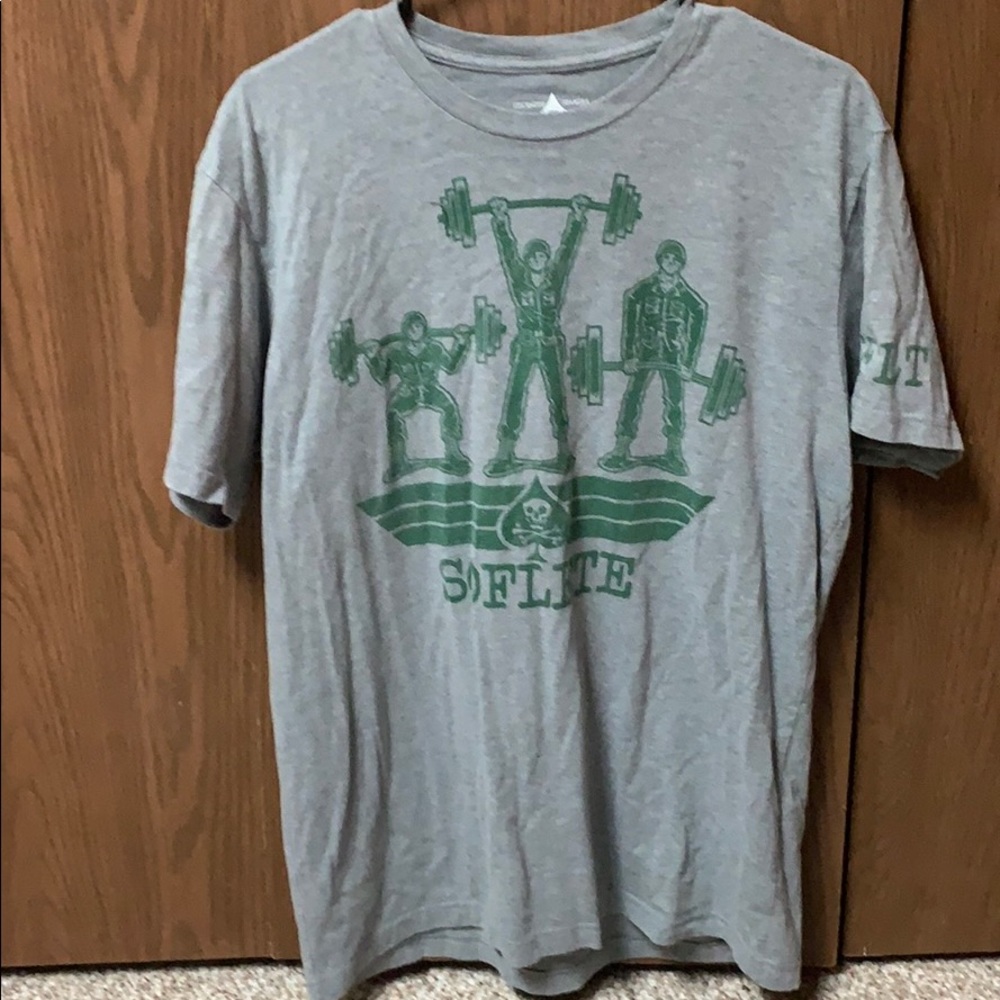 SOFLETE T-shirt men’s Large